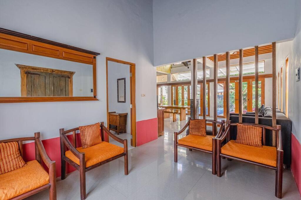 Villa Private 3 Bedroom Villas, 5 Mnt To Nusa Dua (Bali)
