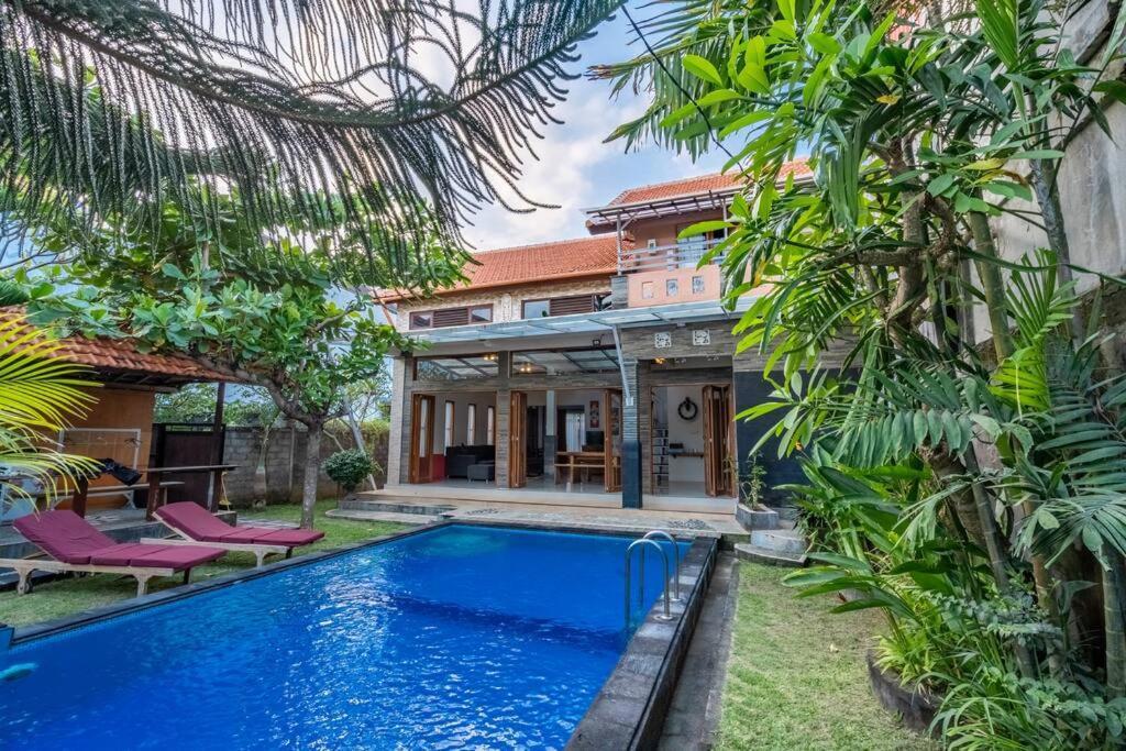 Private 3 Bedroom Villas, 5 Mnt To Nusa Dua (Bali)